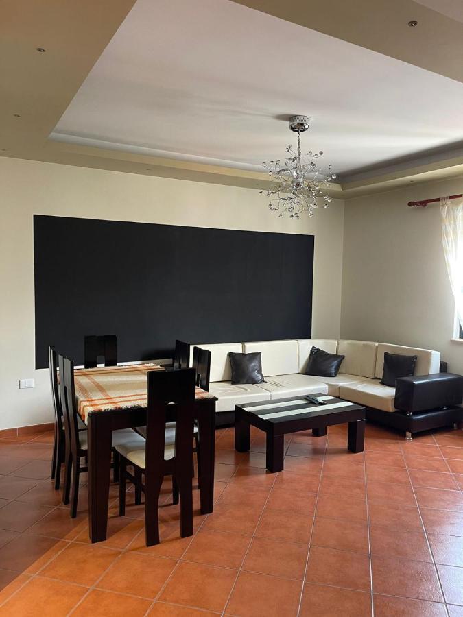 City Center Apartment Galeria Tirana Eksteriør billede